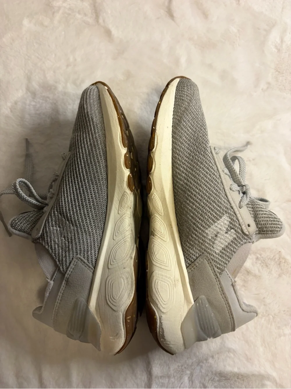 New Balance gray new